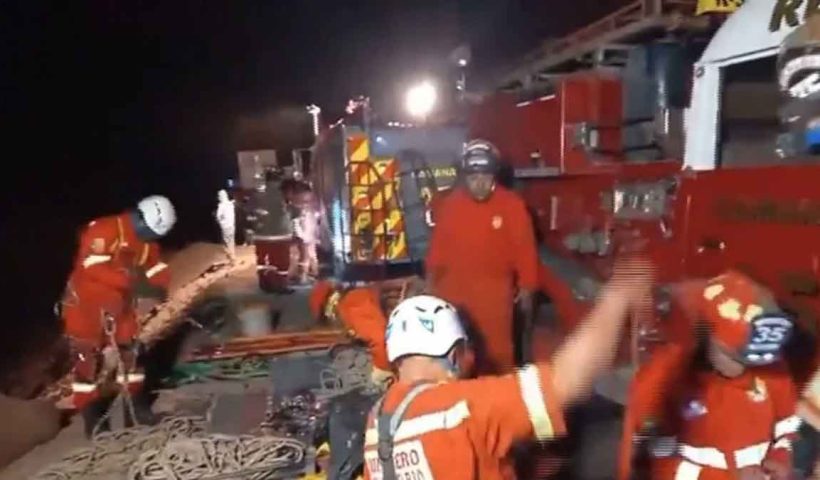 ২০০ মিটার খাদে বাস, মৃত ৩৭