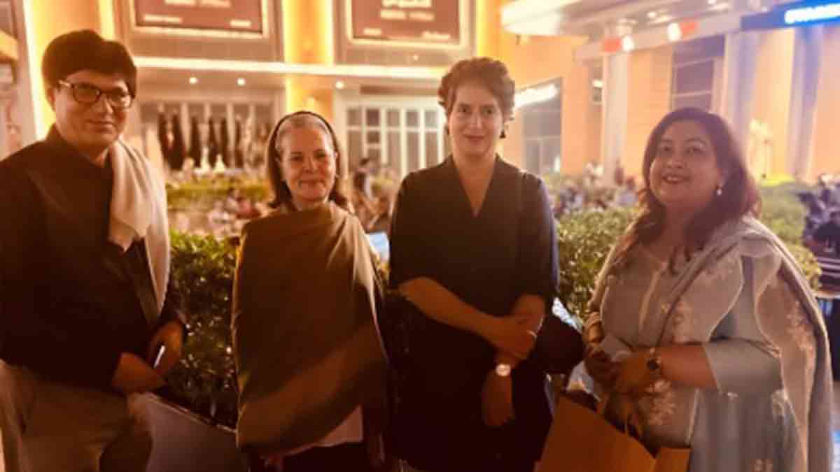 riyanka-gandhi-dubai-vacation-after-bihar-election-setback