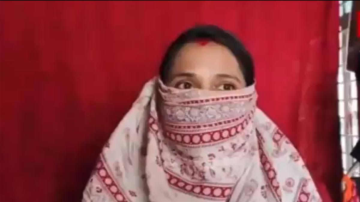 sandeshkhali-tmc-panchayat-member-gun-threat-woman-leader-case