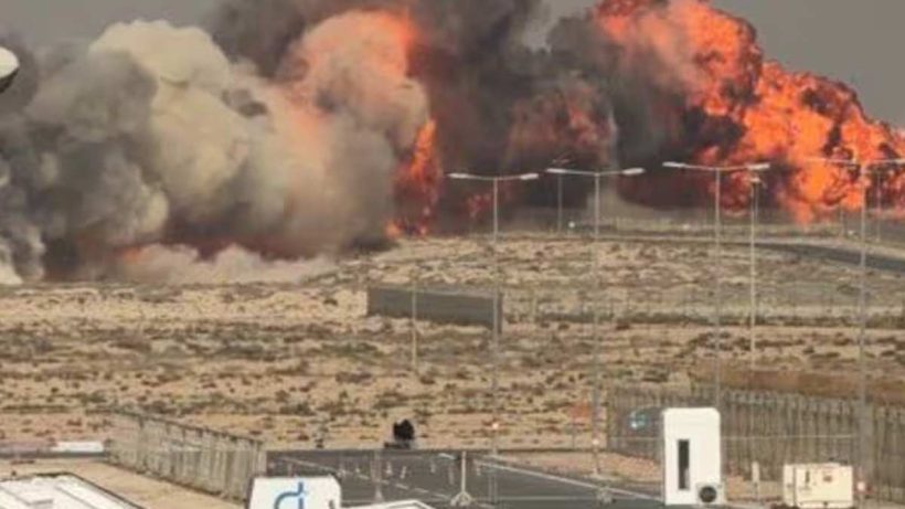 tejas-fighter-jet-crash-dubai-air-show-2025