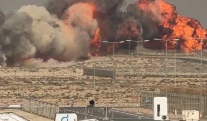 tejas-fighter-jet-crash-dubai-air-show-2025