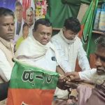 তৃণমূল নেতাসহ ৩০ সংখ্যালঘু পরিবারের বিজেপিতে যোগ