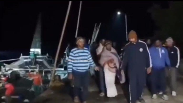 indian-coast-guard-bangladesh-fishermen-arrest-fraserganj