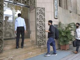 ed-attaches-1120-cr-reliance-group-assets-yes-bank-fraud