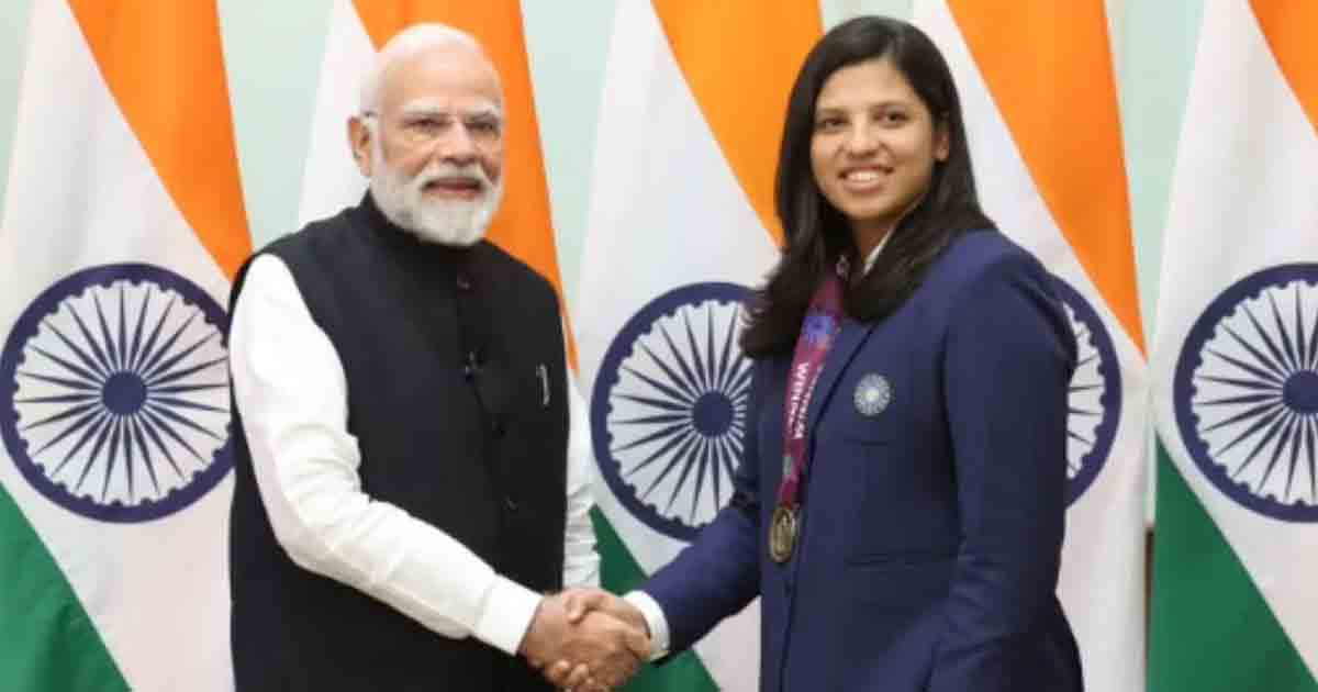 ডিএসপি হলেন ক্রিকেটার রিচা ঘোষ, কত বেতন পাবেন জেনে নিন