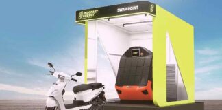 Quantum Bziness XS Swappable-Battery Scooter