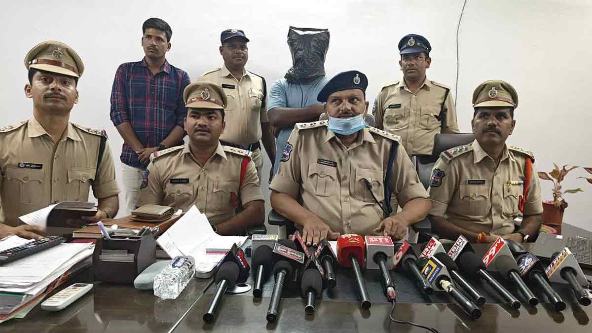 jobat-tribal-girls-forced-conversion-racket-busted-mp-news