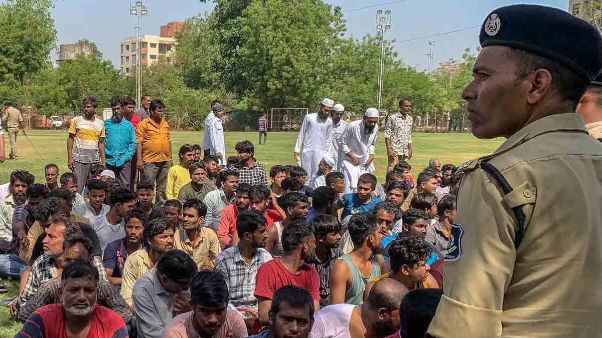 himanta-biswa-sarma-bangladesh-chickens-neck-warning