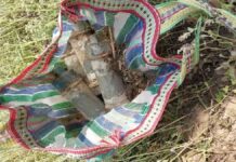 চোলাই খুঁজতে এসে তৃণমূল নেতার বাড়িতে মিলল বোমা birbhum-tmc-leader-arrested-socket-bomb-recovery-kirnahar