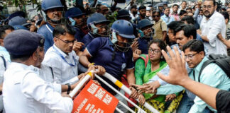 Here are some alternative English headlines for the news about the BLO Rights Protection Committee protest at the CEO office: 1. Tensions Rise as BLO Rights Committee Protests Outside CEO Office 2. BLO Rights Committee Stages Protest, CEO Office Sees Heated Demonstration 3. Heated Scenes Outside CEO Office During BLO Rights Protection Committee Rally 4. BLO Rights Committee Raises Demands in Fiery Protest at CEO Office 5. CEO Office Witnesses Tense Protest by BLO Rights Protection Committee 6. BLO Activists Gather Outside CEO Office Demanding Rights Enforcement 7. Protest by BLO Rights Committee Sparks Stir at CEO Office 8. BLO Rights Committee Holds Demonstration, Presses for Worker Rights at CEO Office 9. Tense Atmosphere at CEO Office Amid BLO Committee Protest 10. CEO Office Becomes Center of BLO Rights Committee Protest If you want, I can create **12–15 more punchy, news-ready English headlines** that are short and click-worthy.