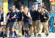 কলকাতা হাইকোর্টের রায়ে পাহাড়ে চাকরিহারা ৩১৩ শিক্ষক, স্কুল বন্ধের ডাক 313 GTA teacher jobs cancelled