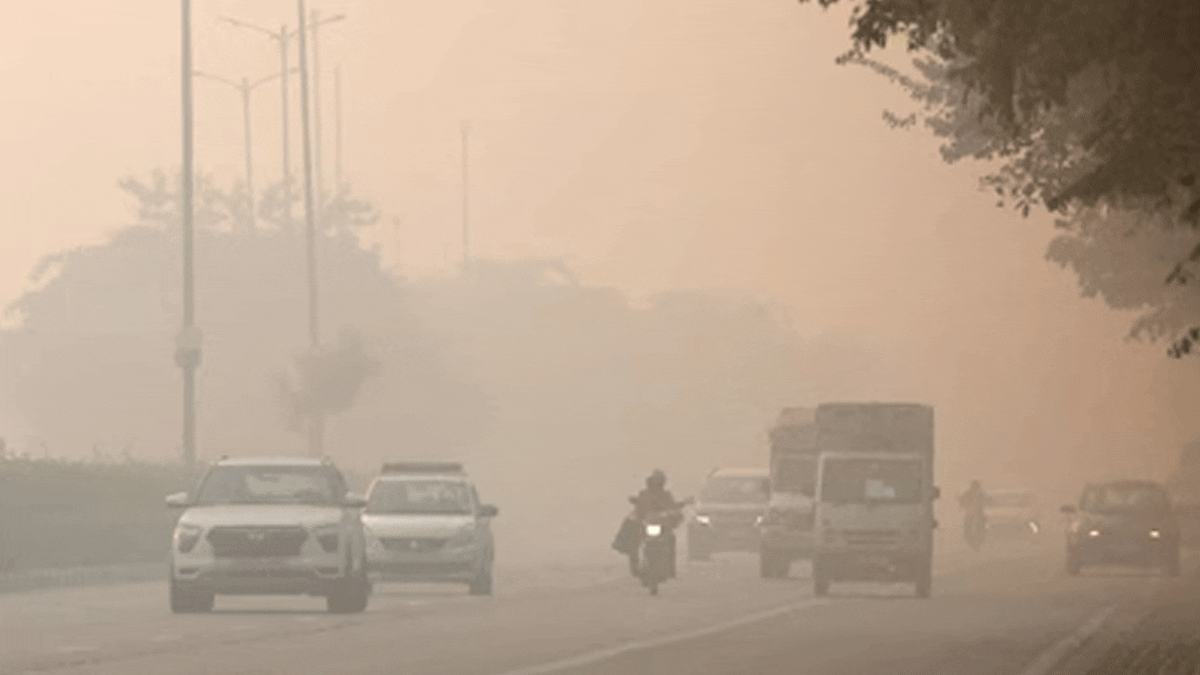 No fuel without PUC Delhi petrol pump