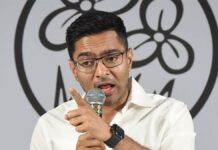 নির্বাচন কমিশন থেকে বেরিয়েই ভোট চুরির রহস্য ফাঁস অভিষেকের abhishek-banerjee-election-commission-voter-list-allegation