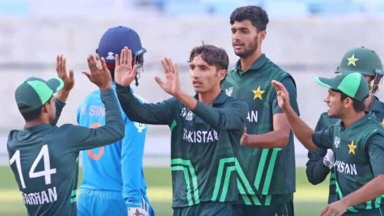 পাকিস্তানের বিরুদ্ধে ২৪০ এ গুটিয়ে গেল অনূর্ধ ১৯ ভারতের ইনিংস india-u19-vs-pakistan-asia-cup-240-all-out