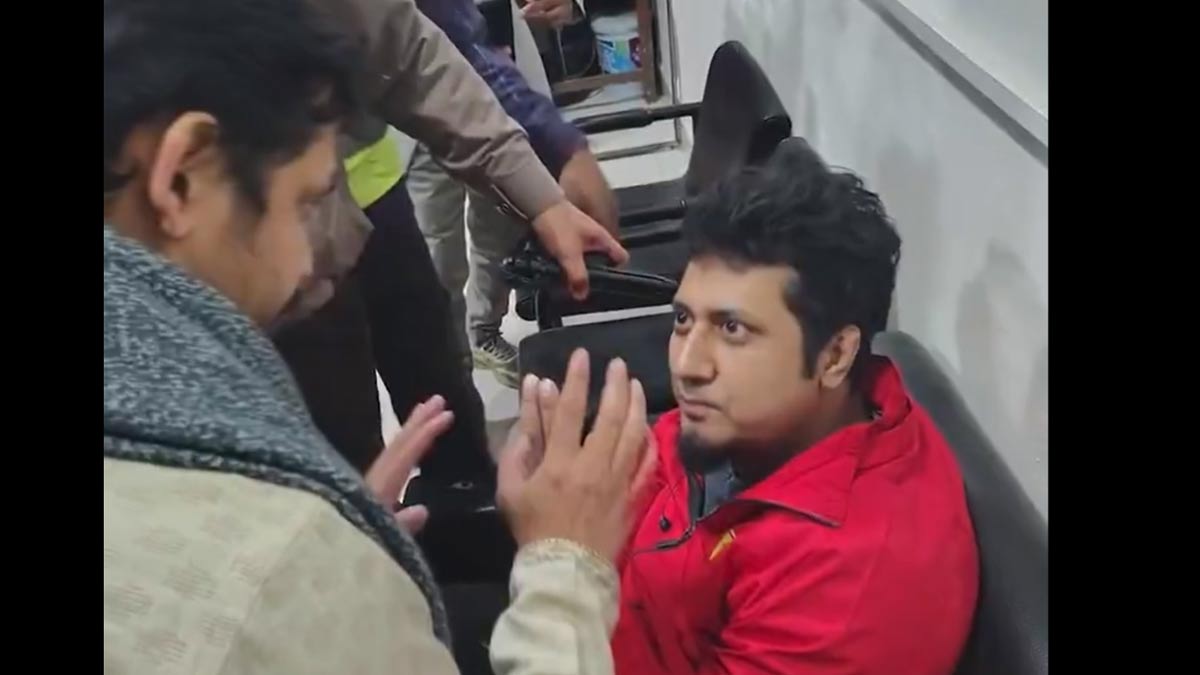 armed-youth-arrested-near-inquilab-mancha-shahbagh