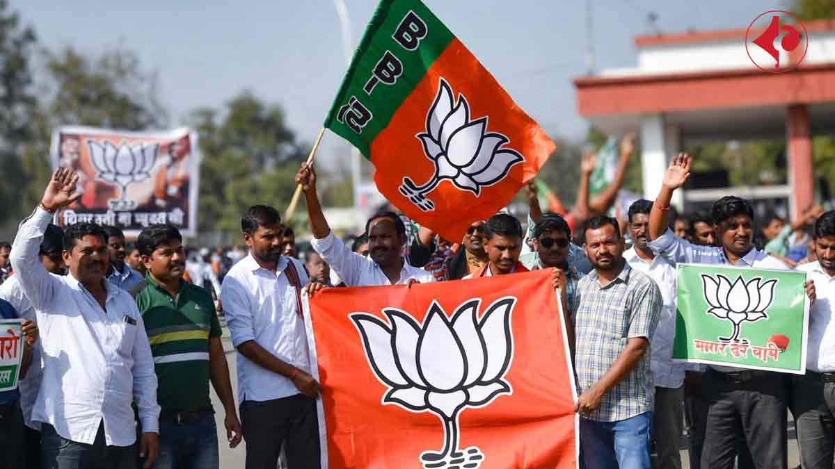 jharkhand-government-bjp-jmm-new-political-equation-hemant-soren-delhi-meeting