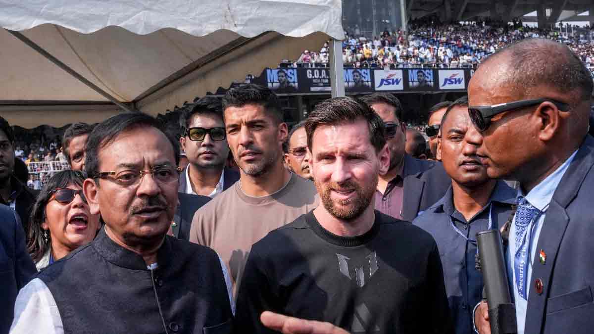 lionel-messi-kolkata-visit-yuva-bharati-salt-lake-stadium-controversy
