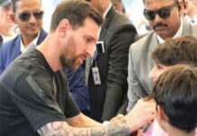 messi-pays-tribute-to-indian-football-fans-in-hyderabad