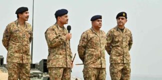 pakistan-military-civilian-government-conflict-economic-crisis