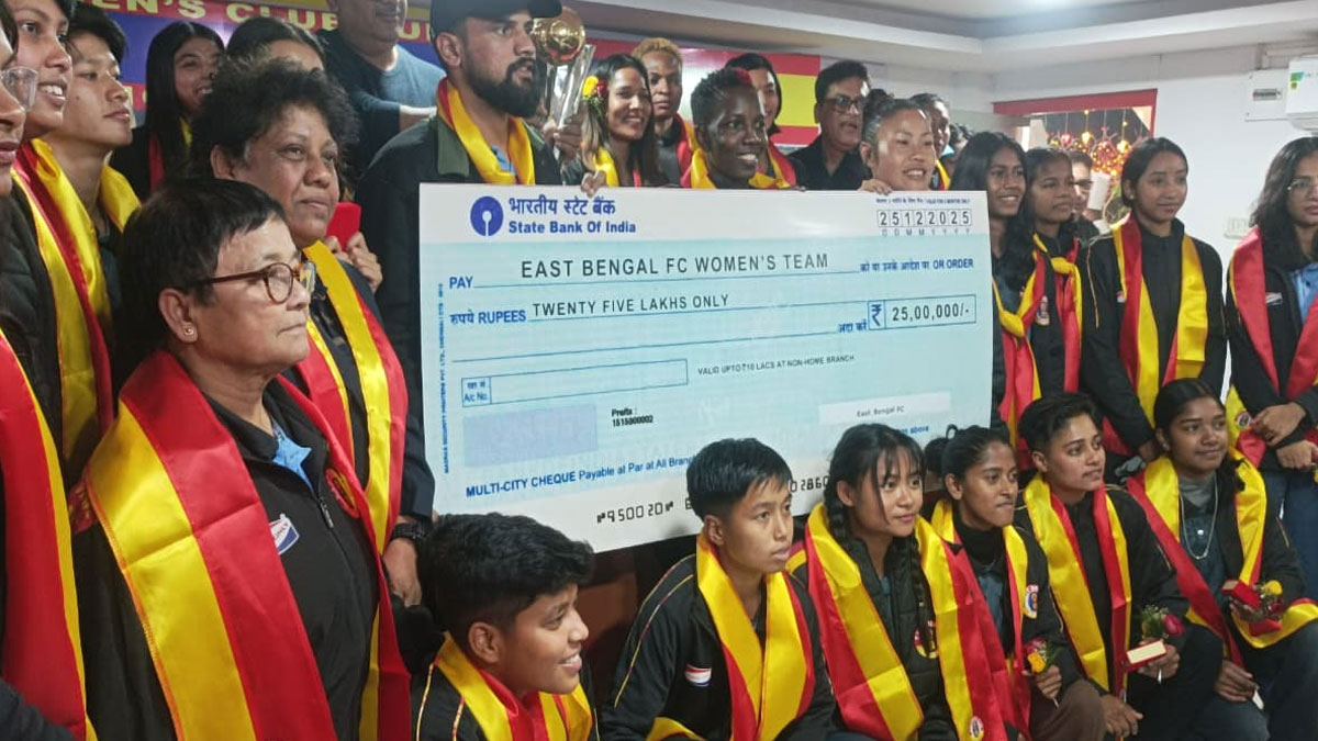 east-bengal-felicitates-saff-champions-on-christmas-afternoon