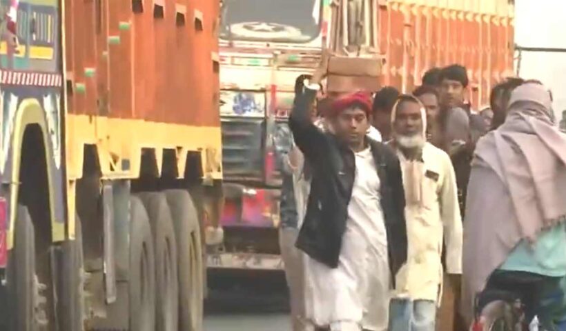 safikul-brings-bricks-babri-masjid-beldanga