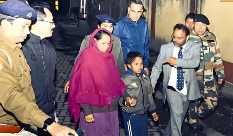 sonali-bibi-returns-meets-abhishek-banerjee-pushback-row