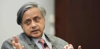 shashi-tharoor-rejects-veer-savarkar-award-controversy