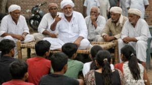 up-baghpat-khap-panchayat-ban-half-pants-smartphones-under-18