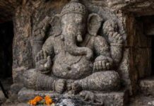 ১৮০০ বছরের গুহায় মিলল ১৫০০ বছরের প্রাচীন গণেশ মূর্তি ancient-ganesha-idol-found-nagarjuni-hills-bihar