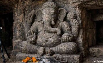 ancient-ganesha-idol-found-nagarjuni-hills-bihar