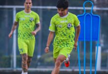 anirudh-thapa-birthday-training-robson-robinho-back-mohun-bagan