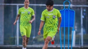 anirudh-thapa-birthday-training-robson-robinho-back-mohun-bagan
