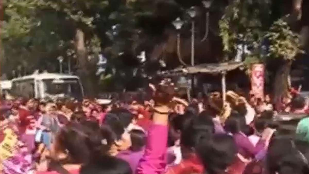 asha-workers-protest-health-department-kolkata