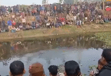 উন্মত্ত জনতার তাড়া খেয়ে জলে ঝাঁপ! বাংলাদেশে মৃত্যু হিন্দু যুবকের another hindu man dies bangladesh