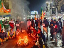 mamata-banerjee-file-snatching-controversy