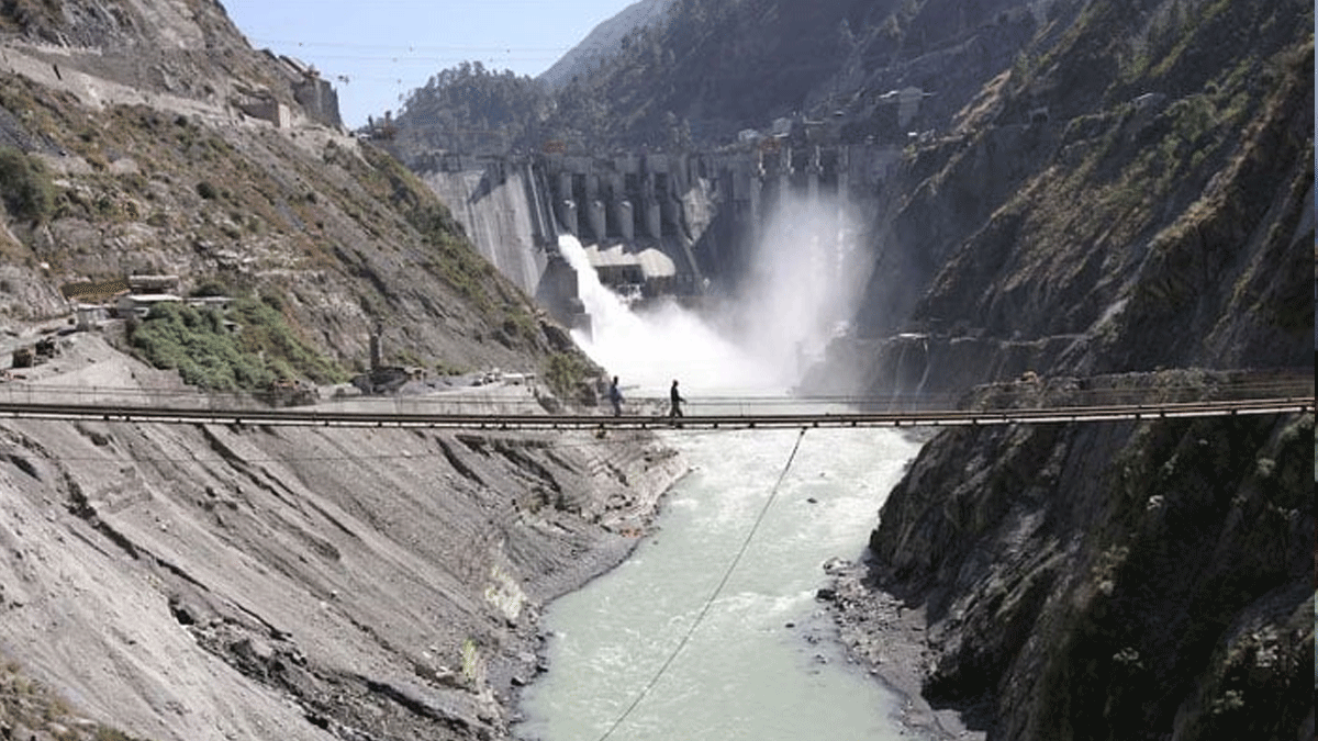 India fast-tracks dams on Chenab