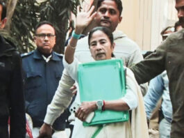"ED Tells Supreme Court Mamata Banerjee Allegedly Entered by Force During IPAC Probe"