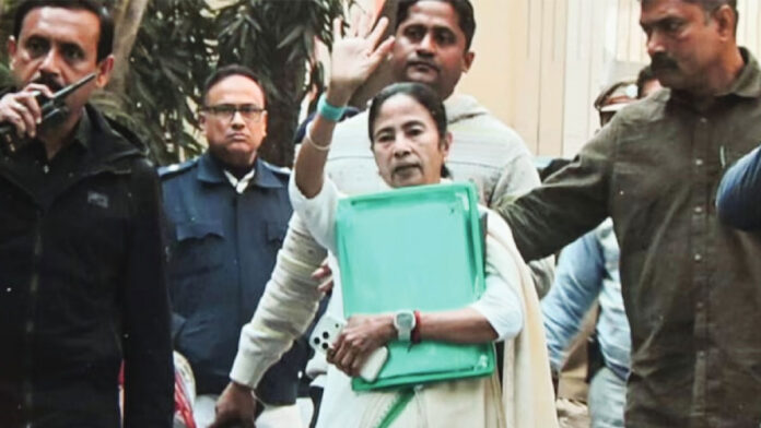 "ED Tells Supreme Court Mamata Banerjee Allegedly Entered by Force During IPAC Probe"