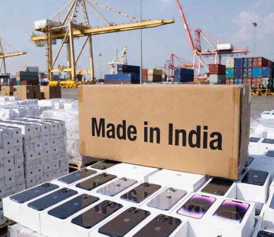 india-iphone-exports-hit-record-smartphone-top-export-2025