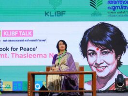 taslima-nasrin-praises-kerala-left-bengal-remark