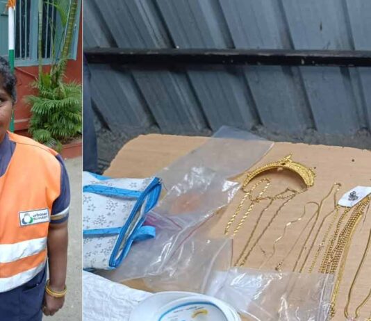 chennai-sanitation-worker-rewarded-for-honesty