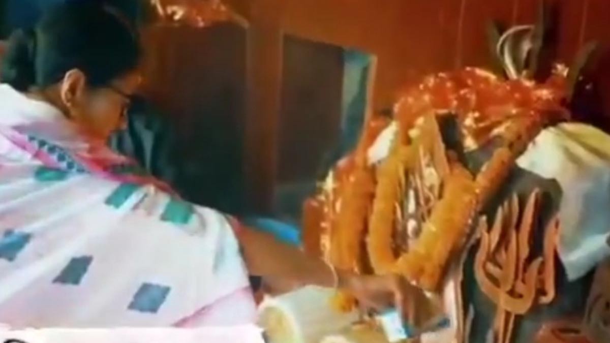 mamata-banerjee-shiva-temple-controversy-bjp