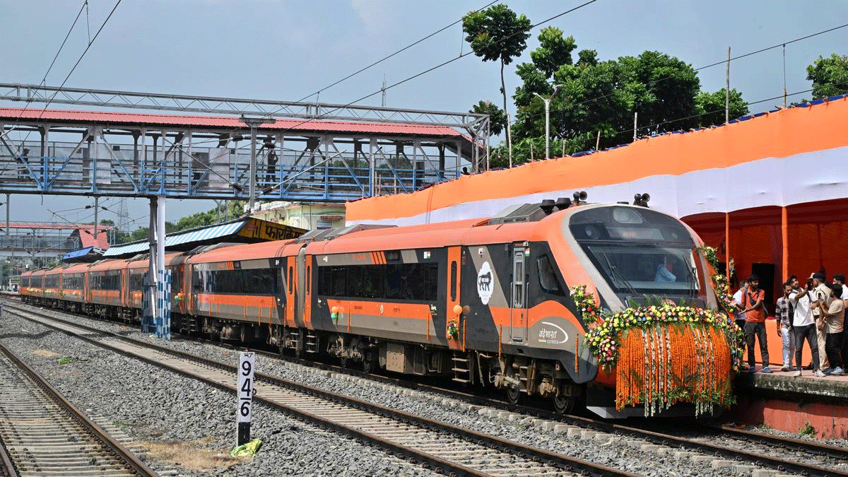 Vande Bharat Sleeper Attack Plot 