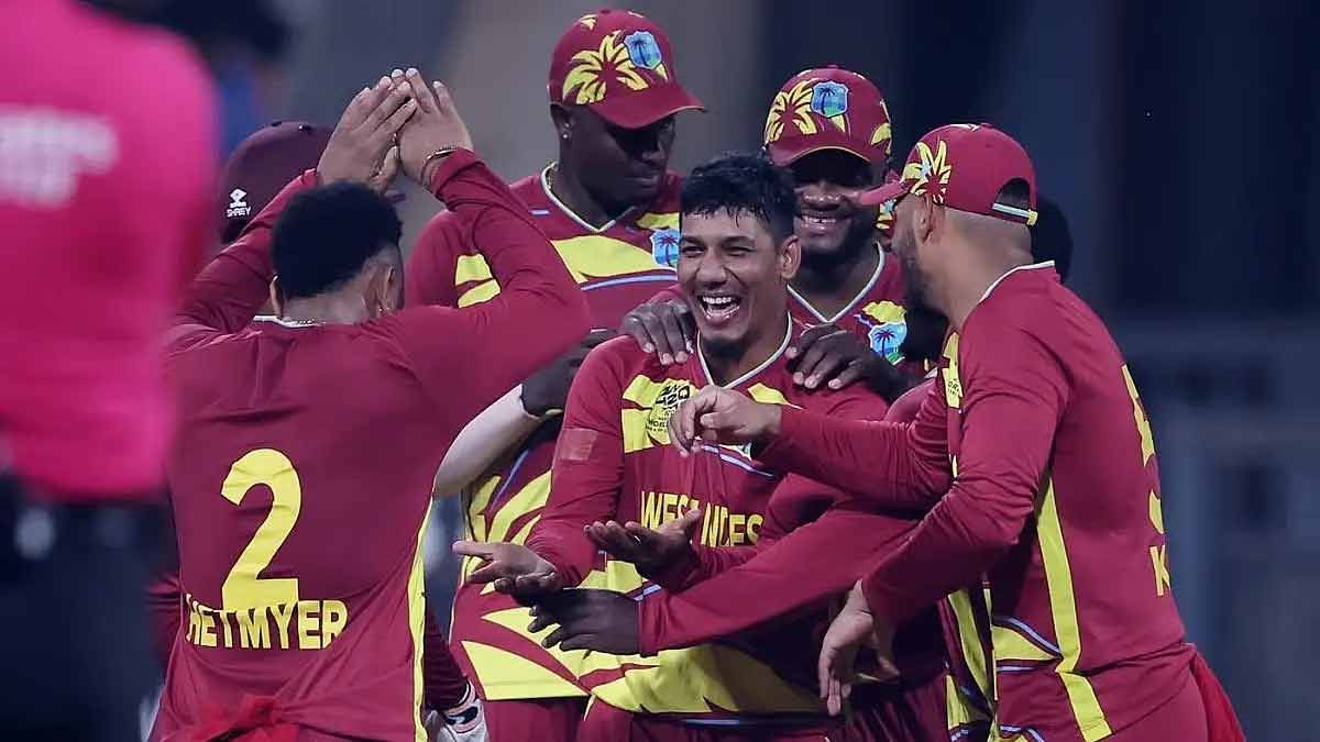 ১০ বছর আগের বদলা অধরা! ক্যারিবিয়ানদের কাছে ধরাশায়ী ইংরেজরা west-indies-beat-england-by-30-runs-t20-world-cup-wankhede