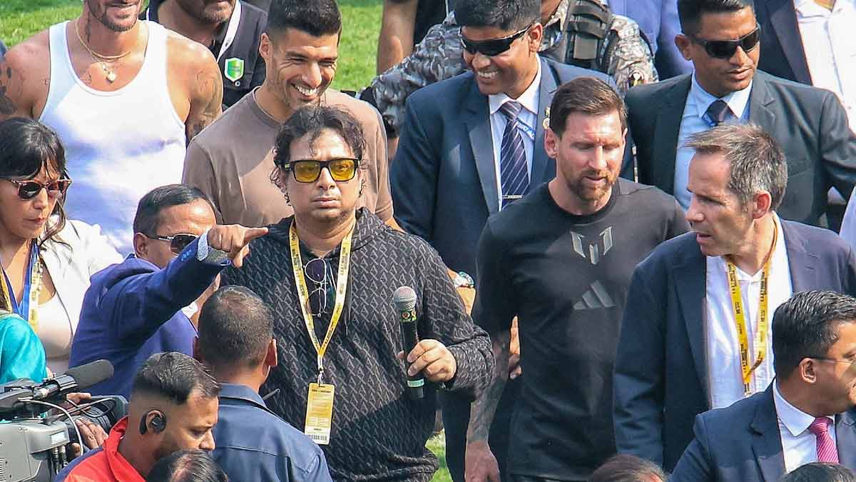 অনুমতি ছাড়া রেফারিং মেসি ম্যাচে, সুপ্রিয় দাশগুপ্তকে শাস্তি আইএফএ’র ifa-bans-supriya-dasgupta-for-messi-match-refereeing-controversy