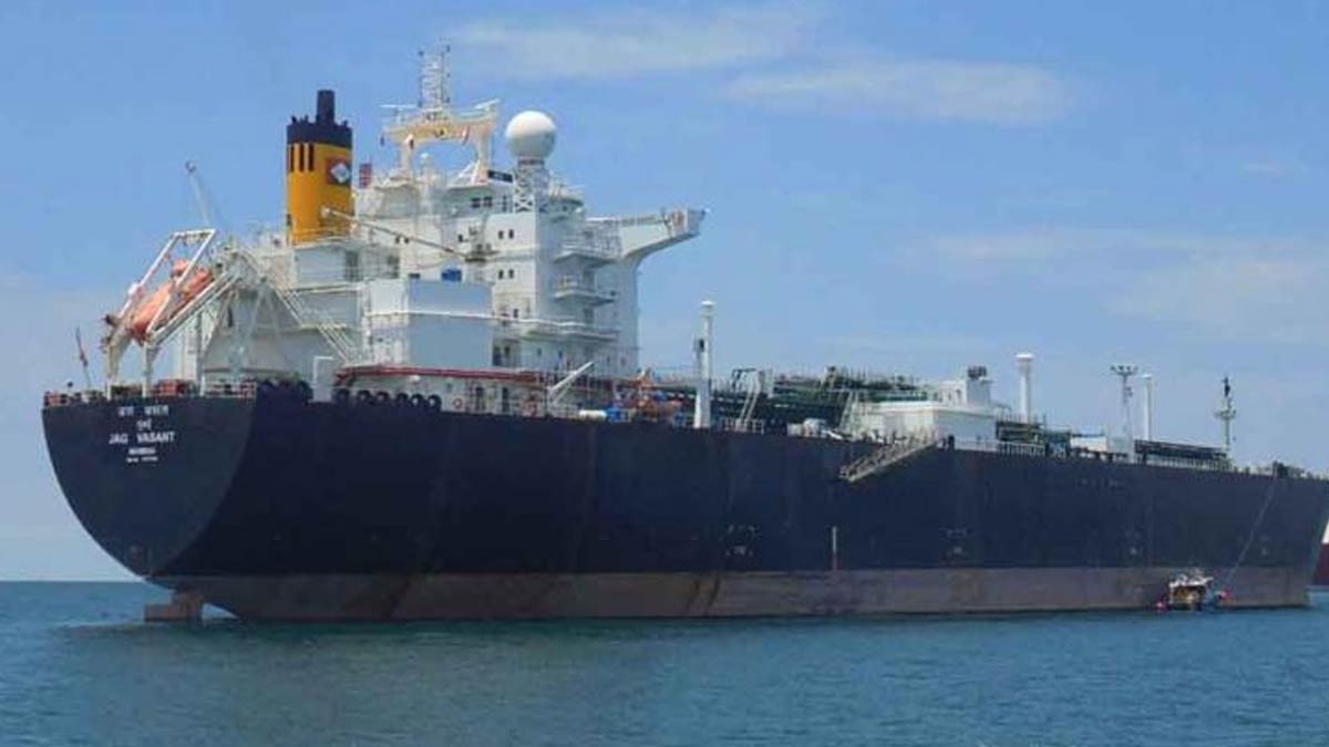 indian-lpg-carriers-strait-of-hormuz-iran-tensions-middle-east