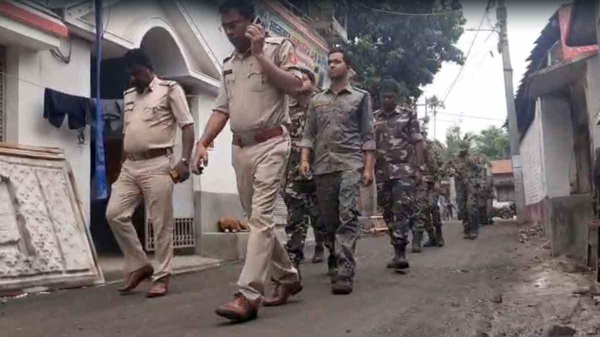 সম্প্রীতি বজায় রাখতে তৎপর প্রশাসন, ঈদে মসজিদে নজরদারি ও বুথ পরিদর্শন