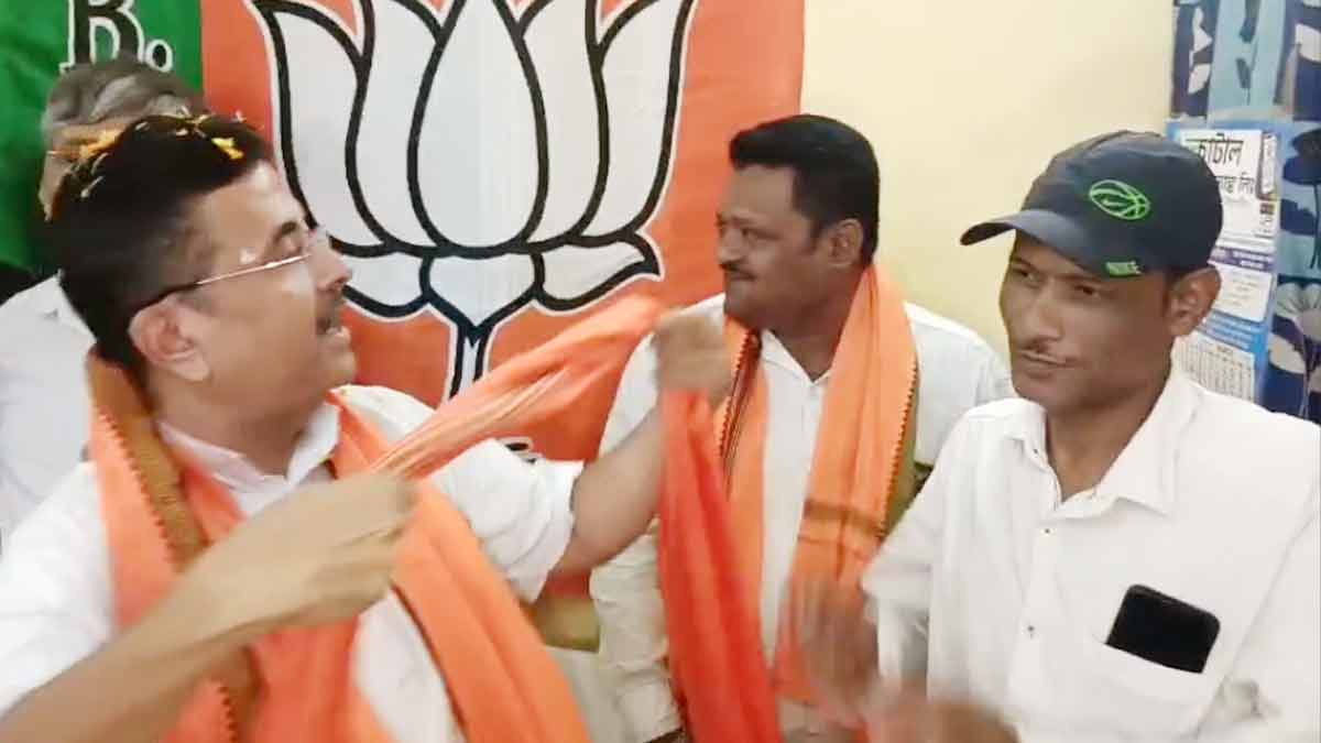 পুষ্পবৃষ্টিতে নন্দীগ্রামে প্রচার শুরু শুভেন্দুর, বিজেপিতে যোগ তৃণমূল কর্মীদের nandigram-campaign-suvendu-adhikari-bjp-joins-tmc-workers