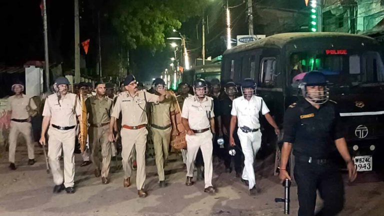 ১০ দিনে তৃণমূলের ৬ উইকেট নিয়ে রেকর্ড বাংলার ডবল ইঞ্জিনের ১০ দিনে তৃণমূলের ৬ উইকেট নিয়ে রেকর্ড বাংলার ডবল ইঞ্জিনের