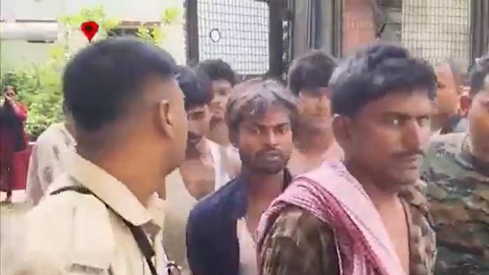 domkal domkal-police-attack-azmat-sheikh-freed-by-mob-murshidabad